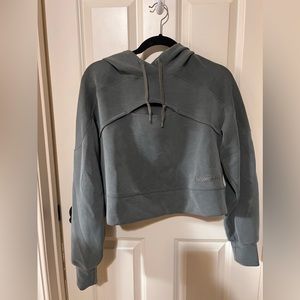 Lululemon cropped hoodie